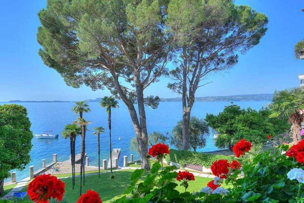 Appartamento 33 Rose Gardone Riviera Exterior foto
